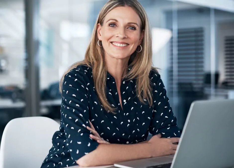 So behalten Sie einen gesunden Rücken trotz langen Sitzens